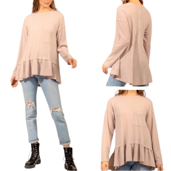Tops - 🐞🐞🐞Boutique Nude waffle knit ruffle hem top